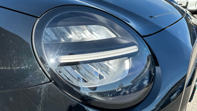 MINI Cooper 135kW E Classic 41kWh 3dr Auto Electric Hatchback